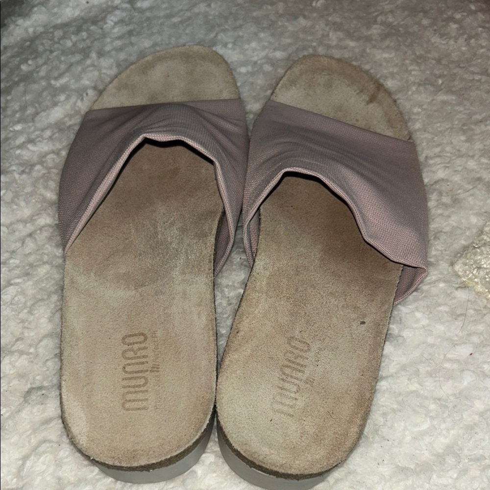 Munro Pink Mules Comfortable Slip-On Shoes